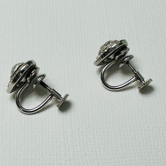 Vintage Crown Trifari Heart Shaped Rhinestone Earrings Screw Back Silver Tone - Picture 8 of 11